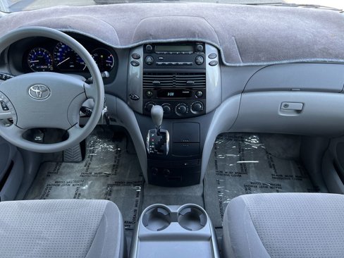 Used 2006 Toyota Sienna LE image 29