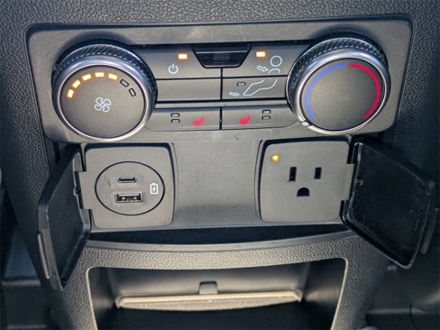 Used 2020 Ford Explorer Limited image 16