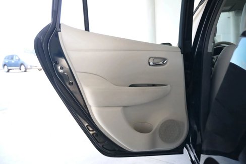 Used 2012 Nissan Leaf SV image 22