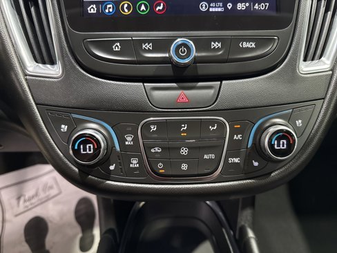 Used 2022 Chevrolet Malibu Premier image 28