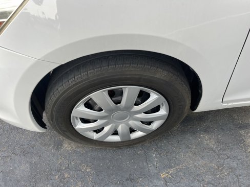 Used 2012 Toyota Yaris Sedan image 7