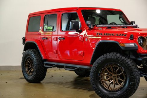 Used 2024 Jeep Wrangler Unlimited Rubicon w/ Technology Group image 32