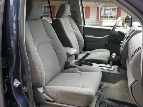Used 2018 Nissan Frontier SV image 26