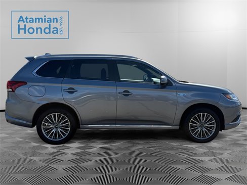 Used 2022 Mitsubishi Outlander LE image 6