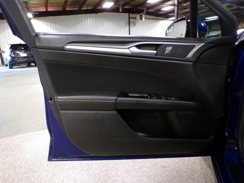 Used 2013 Ford Fusion SE image 10