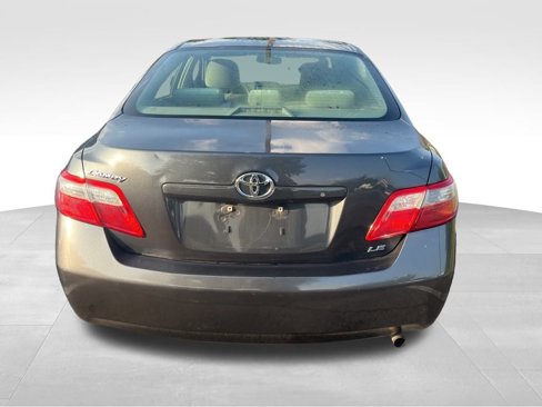Used 2009 Toyota Camry LE image 6