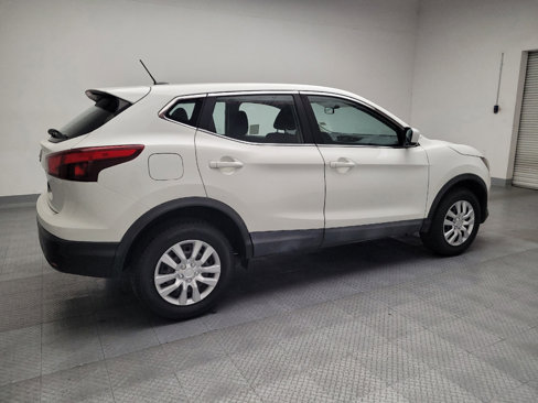 Used 2019 Nissan Rogue Sport S image 10