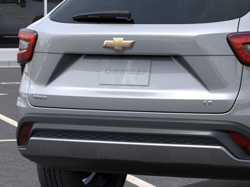 New 2026 Chevrolet Trax LT w/ Sunroof Package image 32
