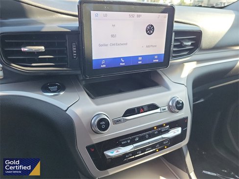 Certified 2022 Ford Explorer XLT image 9