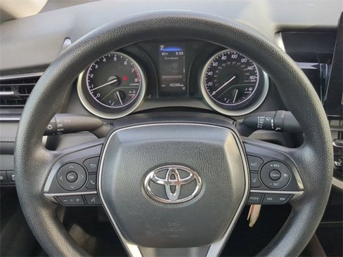 Used 2024 Toyota Camry LE image 28