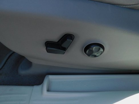 Used 2017 Chrysler Pacifica Touring-L Plus w/ Advanced Safetytec Group image 24