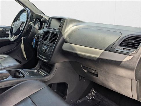 Used 2019 Dodge Grand Caravan GT image 22