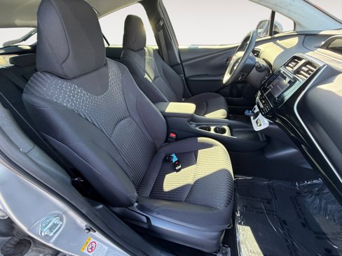 Used 2018 Toyota Prius Four image 19