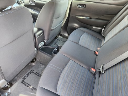 Used 2025 Nissan Leaf S image 9