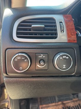 Used 2010 Chevrolet Tahoe LS image 24