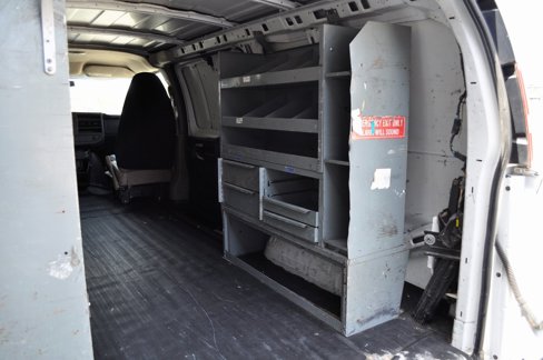 Used 2010 Chevrolet Express 2500 image 35