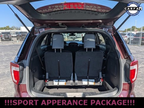 Used 2018 Ford Explorer XLT w/ XLT Appearance Package image 21