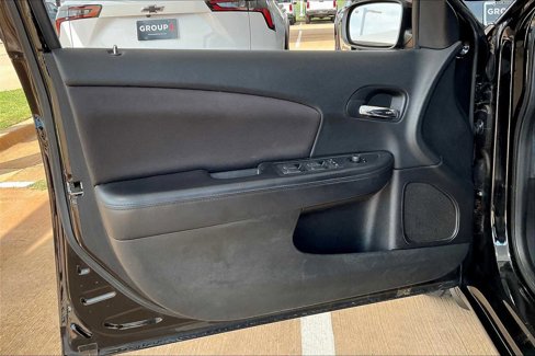Used 2013 Chrysler 200 Touring w/ S Exterior Appearance Pkg image 20