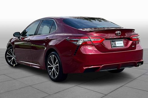 Used 2018 Toyota Camry SE w/ Convenience Package image 11