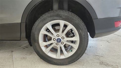 Used 2019 Ford Escape SE image 22