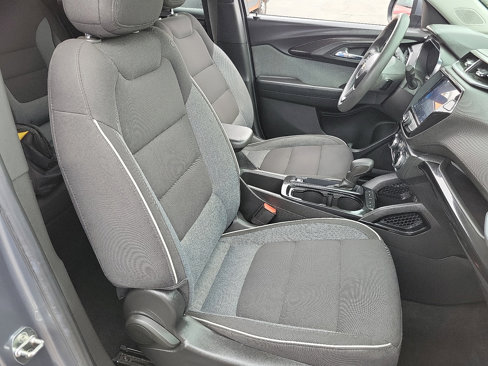 Used 2022 Chevrolet TrailBlazer LT w/ Convenience Package image 16