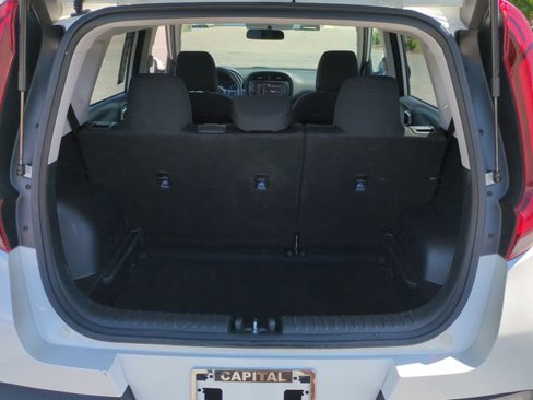 Used 2022 Kia Soul LX image 28