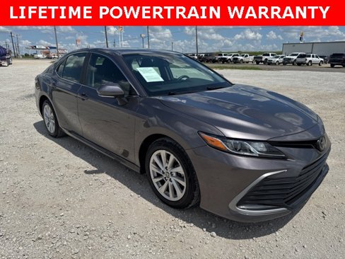 Used 2023 Toyota Camry LE image 7