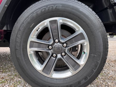 Used 2021 Jeep Wrangler Unlimited Sahara image 40