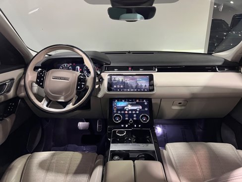 Used 2018 Land Rover Range Rover Velar R-Dynamic HSE image 25