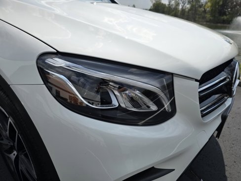 Used 2019 Mercedes-Benz GLC 300 4MATIC image 12