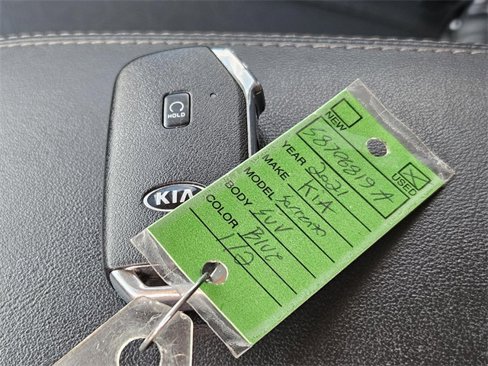 Used 2021 Kia Sorento S w/ Panoramic Sunroof Package image 30