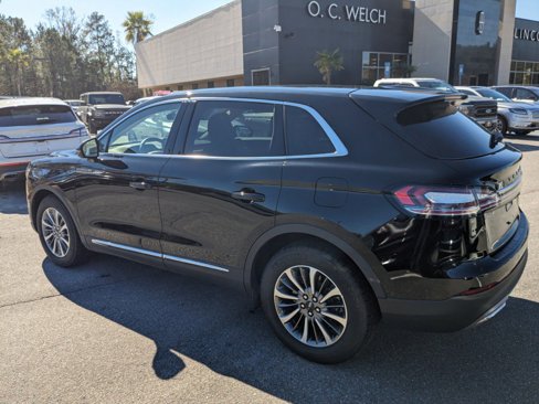 Certified 2023 Lincoln Nautilus AWD w/ Premium Package image 8