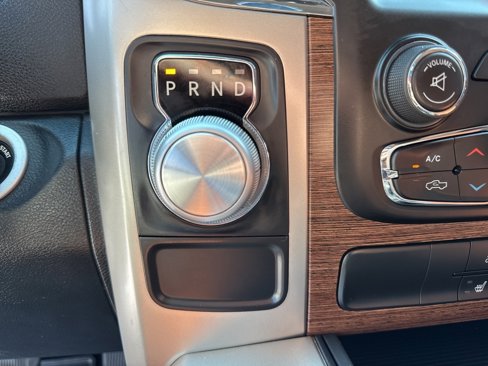 Used 2016 RAM 1500 Laramie image 41