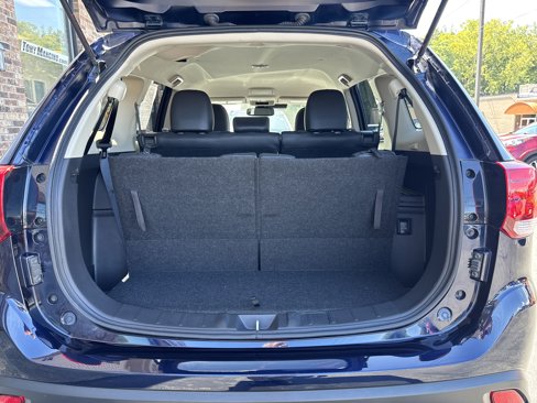 Used 2020 Mitsubishi Outlander SE image 12