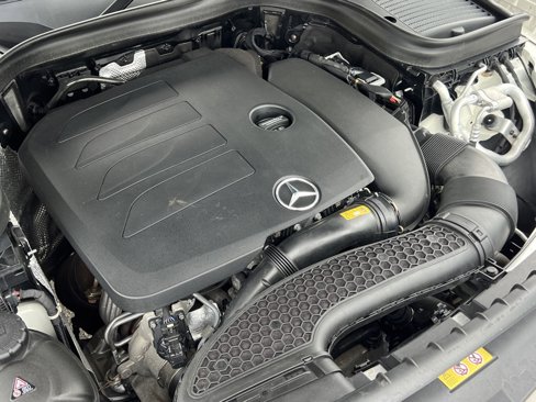 Used 2021 Mercedes-Benz GLC 300 4MATIC w/ AMG Line image 41