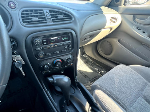 Used 2002 Oldsmobile Alero GL image 33