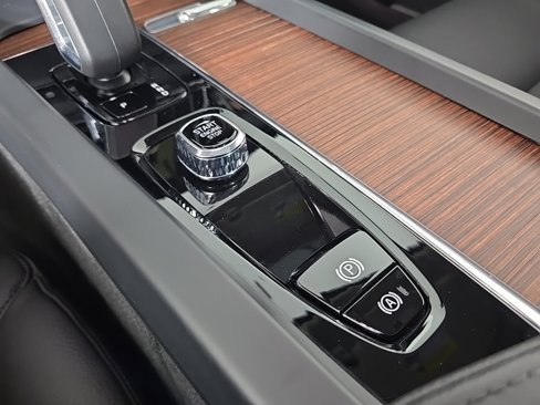 Certified 2025 Volvo S60 B5 Plus image 20