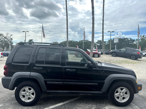 Used 2006 Jeep Liberty Sport image 6