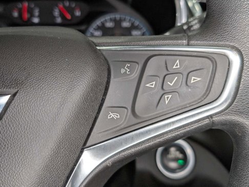 Used 2018 Chevrolet Equinox LT image 32
