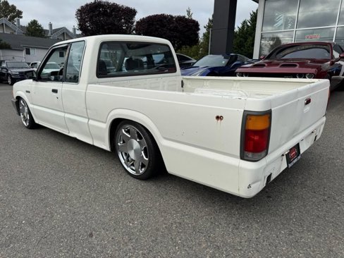 Used 1989 MAZDA B-Series Pickup 2WD Cab Plus B2200 image 14