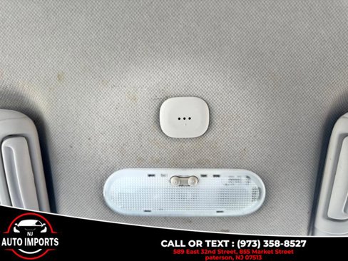 Used 2017 Nissan Versa SV image 29