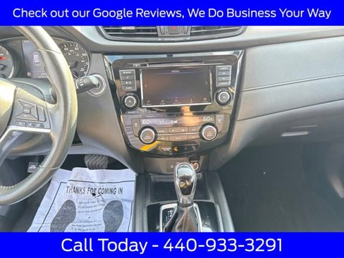 Used 2018 Nissan Rogue SV image 20