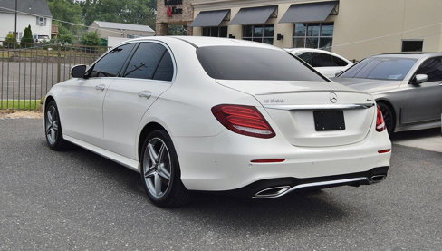 Used 2017 Mercedes-Benz E 300 4MATIC w/ Premium 1 Package image 19