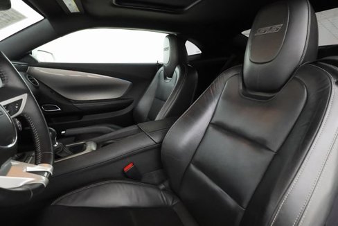Used 2010 Chevrolet Camaro SS w/ RS Package image 11