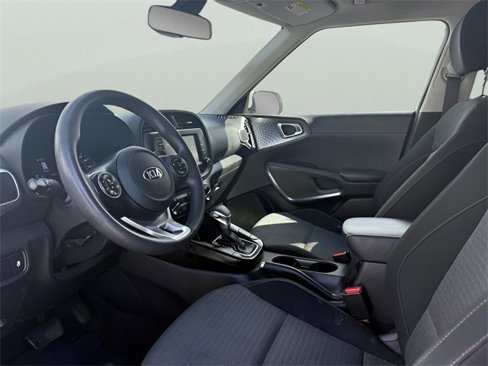 Used 2020 Kia Soul S image 12