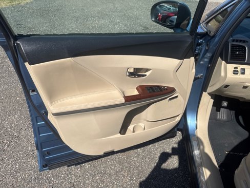 Used 2009 Toyota Venza image 29