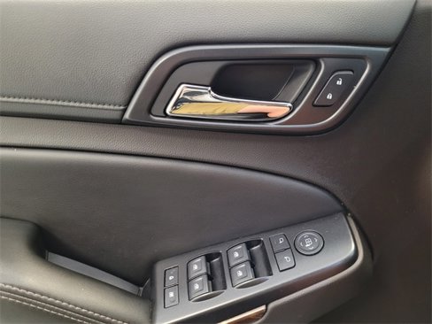 Used 2017 Chevrolet Tahoe LT image 26