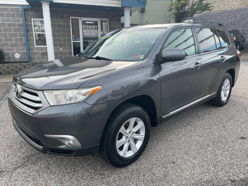 Used 2013 Toyota Highlander 4WD V6 image 1