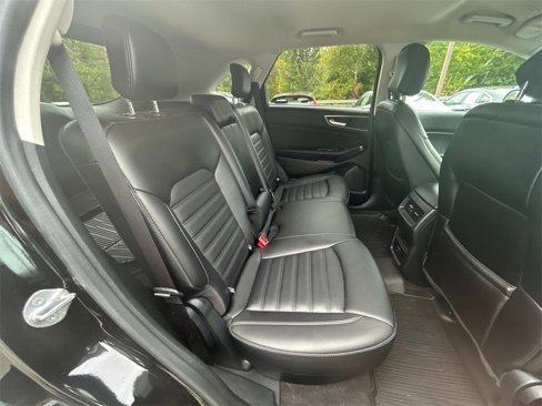 Used 2020 Ford Edge SEL w/ Cold Weather Package image 18