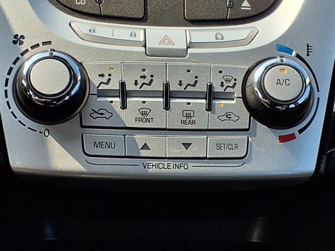Used 2015 Chevrolet Equinox LS image 15